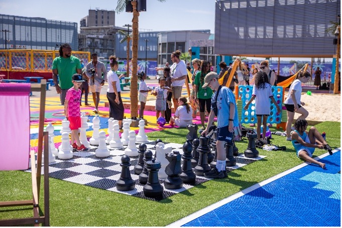 COSTA DEL CROYDON RETURNS FOR 2026 4 Giant Chess Family Games